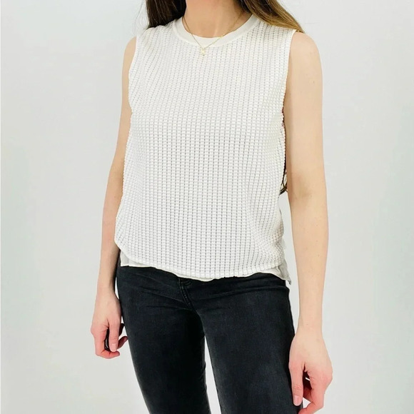 Vince Textured Sleeveless Blouse in White Size S - Picture 1 of 6